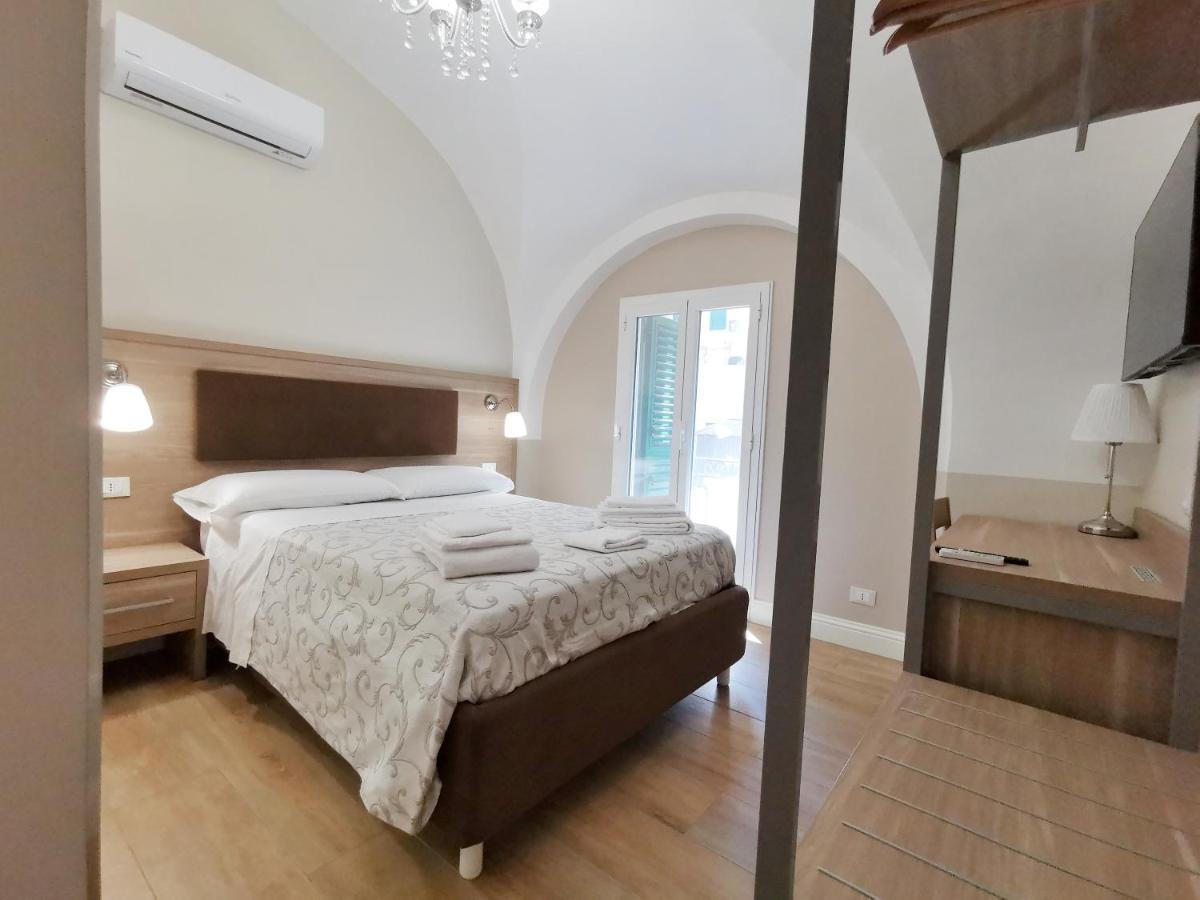 Opera Relais 85 Bed & Breakfast Messina Ngoại thất bức ảnh