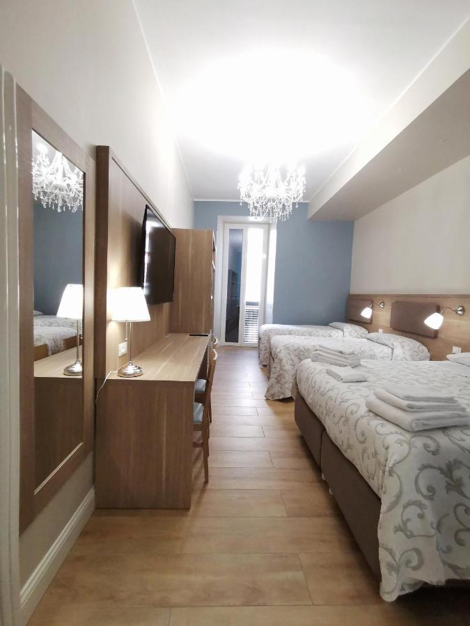 Opera Relais 85 Bed & Breakfast Messina Ngoại thất bức ảnh